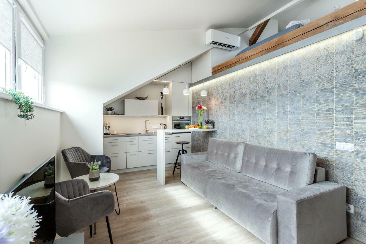 #stayhere - Light Views Loft Center *